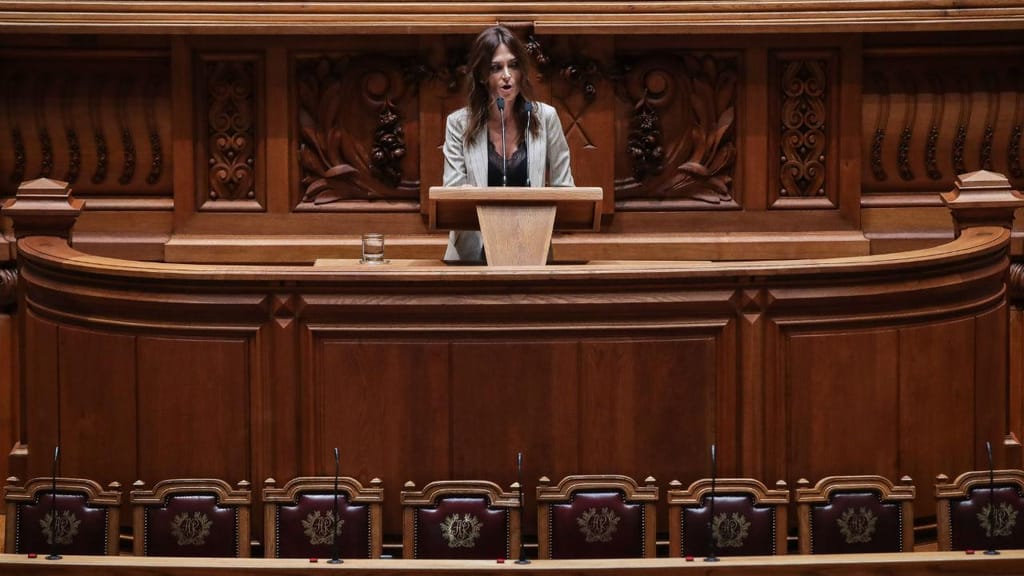 Debate sobre a eutanásia no Parlamento - Isabel Moreira (PS)