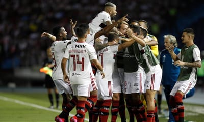 «Lá em Portugal estão animados para levar o Bruno Henrique e o Gerson» - TVI