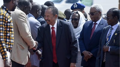 Sudão: primeiro-ministro deposto regressa a casa após ter sido detido em “golpe de Estado” - TVI