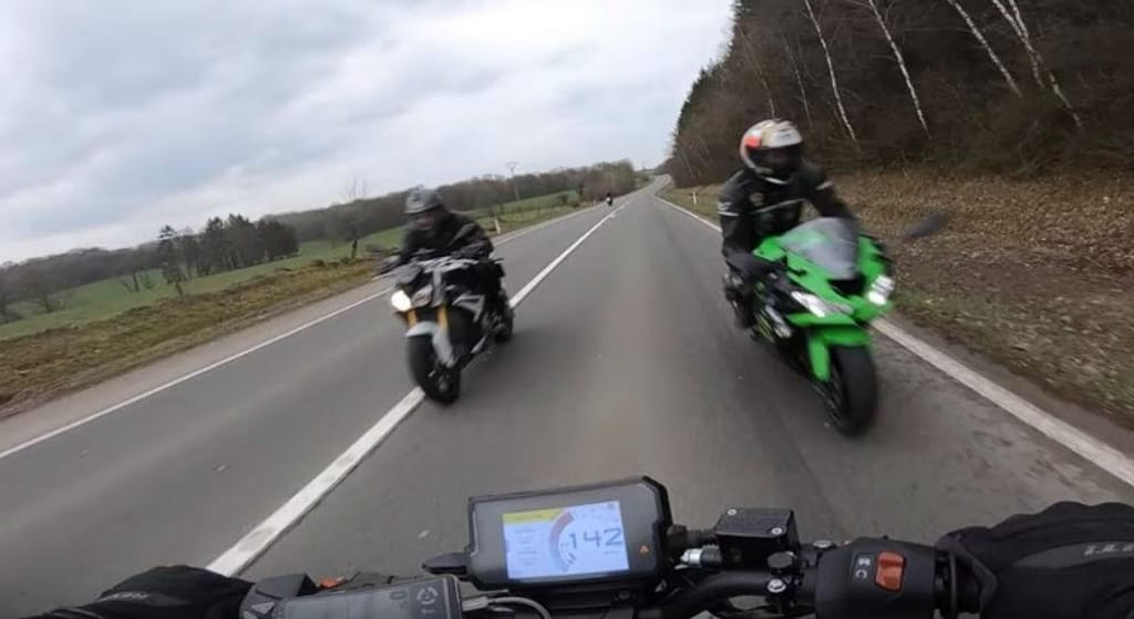 Motociclistas (Reprodução Youtube)
