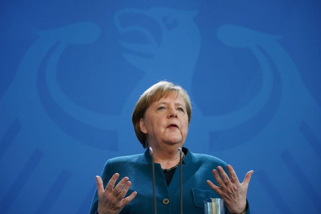 Covid-19: Angela Merkel anuncia proibição de encontros com mais de duas pessoas