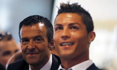 Cristiano Ronaldo e Jorge Mendes doam cinco ventiladores à Madeira - TVI