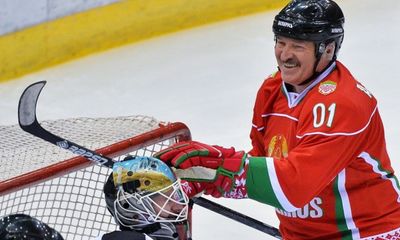 Na Bielorrússia: «Desporto no gelo é o melhor remédio antivírus» - TVI