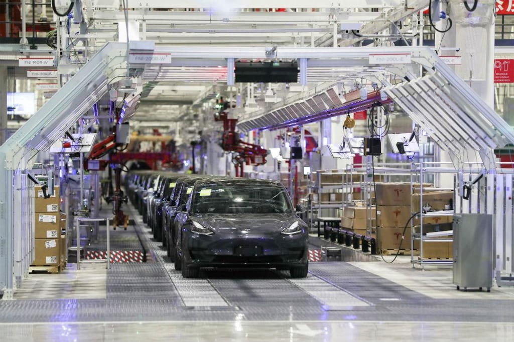Fábrica da Tesla na China (Associated Press)
