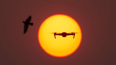Autorizado uso de câmaras portáteis em drones para detetar incêndios - TVI