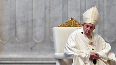 Papa Francisco diz que mundo precisa de "vacina para o coração" em 2021 - TVI