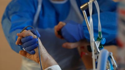 Covid-19: mais de 460 enfermeiros em isolamento sem teste, alerta Ordem - TVI
