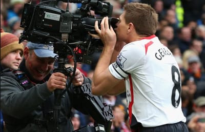 Premier League: jogadores vão ter câmara específica para comemorar golos - TVI