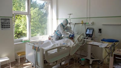 Covid-19: passado um ano, administradores hospitalares dizem que resposta foi "francamente má" - TVI