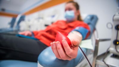 Reservas de grupos sanguíneos negativos “a diminuir mais rapidamente do que os restantes” - TVI