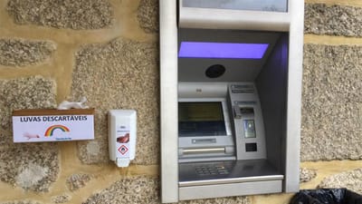 Banco de Portugal admite ser necessário promover rede de caixas automáticas pelo país - TVI