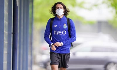 FC Porto: Tomás Esteves fez exames médicos no Olival - TVI