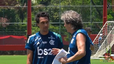 Flamengo treina no relvado, apesar do aviso da prefeitura - TVI