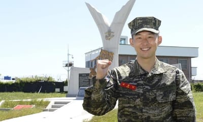 FOTOS: Son concluiu serviço militar entre os cinco melhores recrutas - TVI