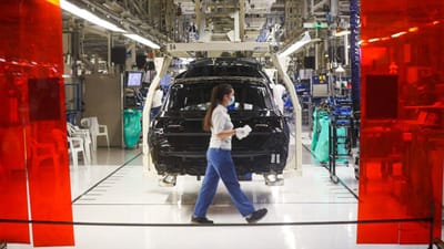 Comissão de Trabalhadores da Autoeuropa quer integração de 120 contratados notificados - TVI