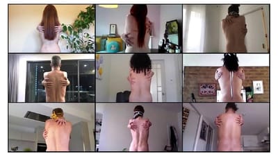 Mesmo em confinamento, Spencer Tunick fotografa nus por todo o mundo em videoconferência - TVI