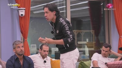 Ânimos exaltam-se entre Pedro Soá e Daniel Guerreiro - Big Brother