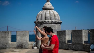 INE confirma recuperação do turismo em agosto face aos meses anteriores - TVI