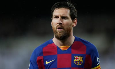 Alerta em Barcelona: Messi falha treino a uma semana do regresso da Liga - TVI