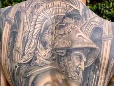 VÍDEO: a incrível nova tatuagem de Marc Bartra - TVI