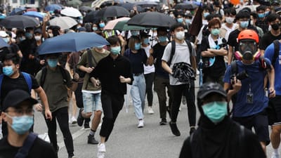 Governo chinês quer lei da segurança nacional aplicada sem demoras em Hong Kong - TVI