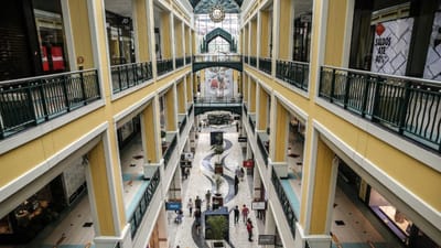 Covid-19: encerraram 200 lojas em centros comerciais, um valor anual recorde - TVI