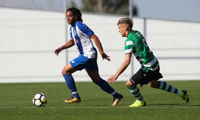Ex-FC Porto venceu a Youth League, foi nomeado para Golden Boy e está sem clube - TVI