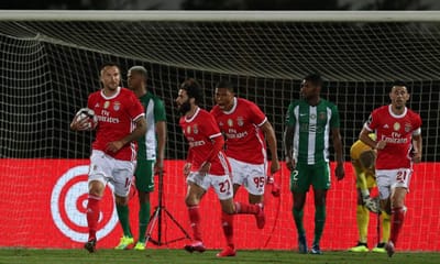 VÍDEO: o resumo do sofrido triunfo do Benfica em Vila do Conde - TVI