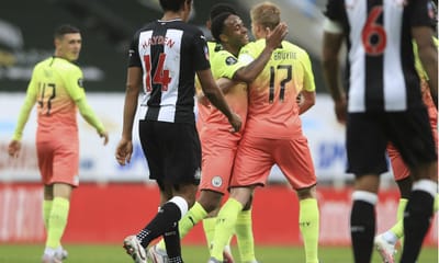 VÍDEO: Man City vence Newcastle e defronta Arsenal nas 'meias' da Taça - TVI