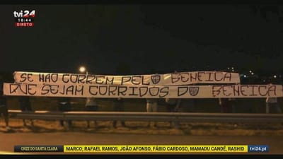 Benfica: surgem novas tarjas dirigidas aos jogadores - TVI