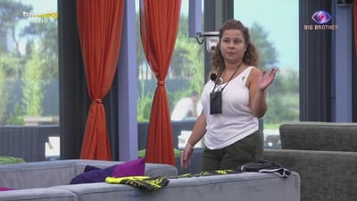 Sandrina irrita-se com Noélia: «Se eu sou mentirosa, o que é que tu és?» - Big Brother