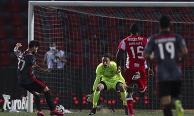 Desp. Aves-Benfica, 0-4 (destaques) - TVI