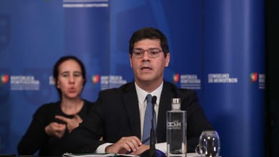 Eurico Brilhante Dias líder parlamentar do PS e João Torres secretário-geral adjunto - TVI