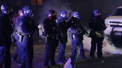 EUA: um morto durante protestos antirracistas em Portland - TVI