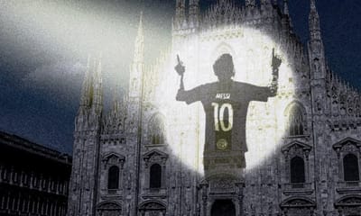 FOTO: Messi projetado no Duomo de Milão - TVI