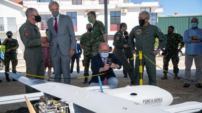 Incêndios: ministros realçam apoio de “drones” à defesa da floresta e ambiente - TVI