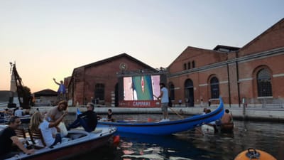 Canais de Veneza transformam-se em salas de cinema - TVI