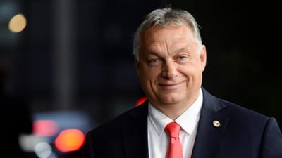 Encontros em hotéis e um pequeno almoço decisivo: como Meloni e Macron convenceram Orbán a aceitar a nova ajuda europeia à Ucrânia - TVI