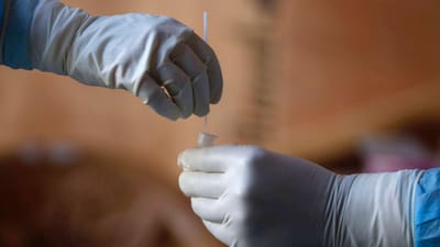 Comissão Europeia disponibiliza 100 milhões de euros para testes PCR antes de viagens - TVI