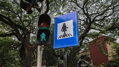 Bombaim altera sinais de trânsito para combater desigualdade de género - TVI