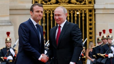 Putin avisa Macron que tentativas de interferência na Bielorrússia são "inaceitáveis" - TVI
