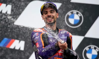 VÍDEO: o momento em que se ouviu o hino de Portugal no MotoGP - TVI
