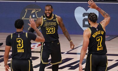 NBA: Heat nas meias finais, Lakers e Bucks a uma vitória de lá chegar - TVI