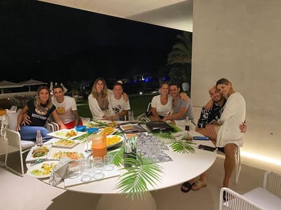 FOTOS: Cavani de férias com Di Maria e outros antigos companheiros - TVI