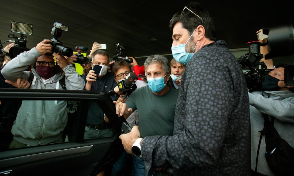 Chegada de Jorge Messi a Barcelona (EPA/Enric Fontcuberta)