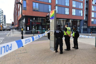 Detido suspeito dos esfaqueamentos em Birmingham - TVI