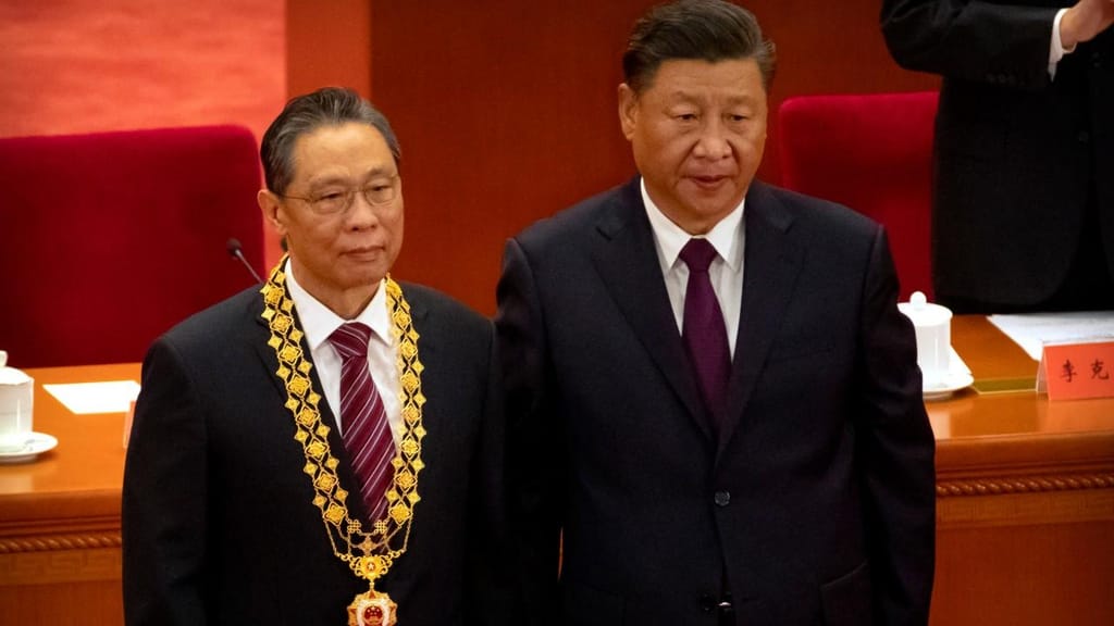 O médico Zhong Nanshan com o presidente Xi Jinping