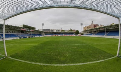 Feirense: clube reclama dívida de 218 mil euros à SAD - TVI