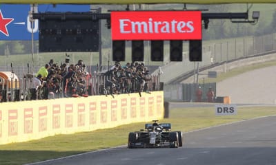 F1: Hamilton vence GP da Toscana em corrida atribulada - TVI