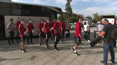 VÍDEO: Benfica com controlo apertado para entrar no Estádio Toumba - TVI